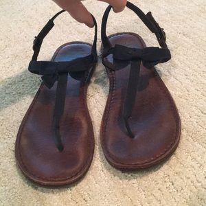 Abercrombie & Fitch navy bow sandals, Size 8